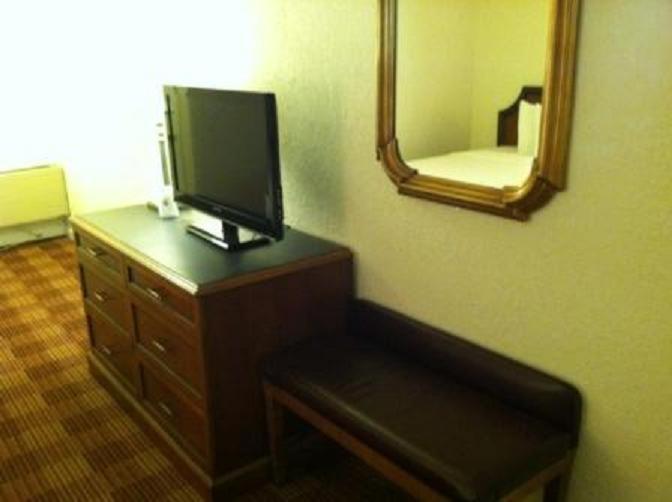 Waterford Inn ภายนอก รูปภาพ